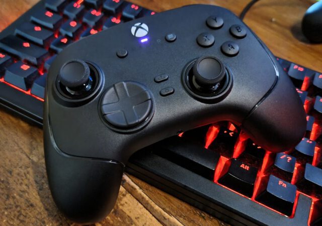 Razer Wolverine V4 Pro
