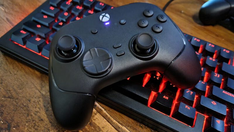 Razer Wolverine V4 Pro
